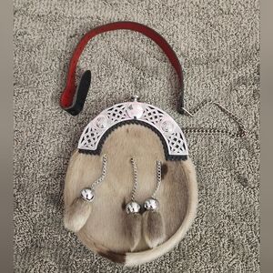 L&M Highland Light Grey Seal Dress Sporran